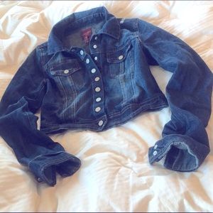 Women's Crop Jean Jacket   Denim. Size S